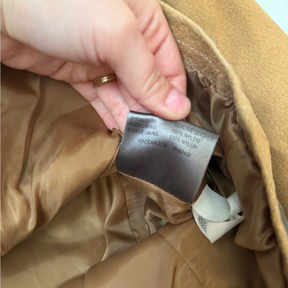 Vintage Wilson’s Leather Jacket - Picture 9 of 12